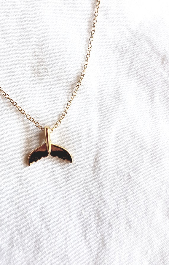 Necklace with small whale fin, 24k gold-plated, birthday gift for women, sustainable, whale fin pendant, gift for her, ladies necklace