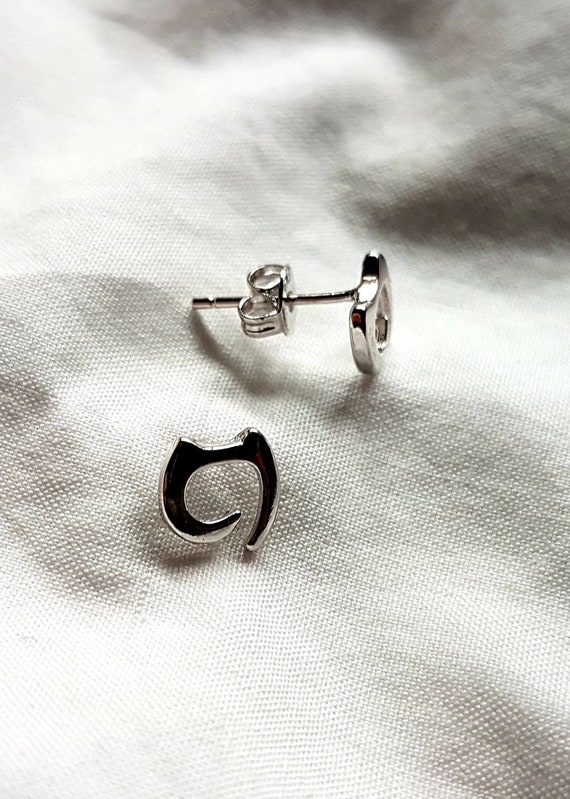 Cat Stud Earrings Silver,Earring Ladies,Cat Jewellery,925 Sterling Silver,Gift for Her,Silver Earrings,Charity Shop