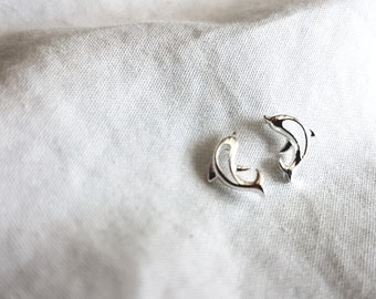 Stud Earring "Dolphin"//925 Sterling Silver// Christmas Jewellery//Gift Shop//Charity Shop