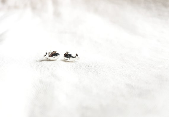 Stud earrings small whale 925 sterling silver, small stud earrings, 925 silver earring, whale jewelry, silver stud earrings, gift for her, charity shop