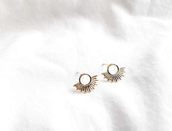 Sun stud earrings,18k gold-plated stud earrings, women's stud earrings, small stud earrings, gift for her, gold earrings, charity shop