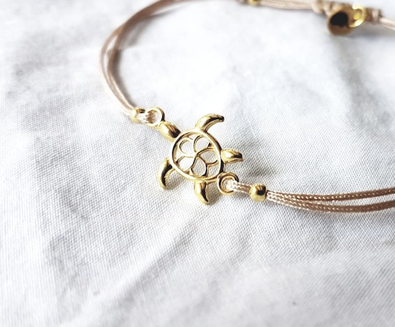 Bracelet with Turtle,14k gold plating,Travel turtle,Birthday gift women,Turtle Connector,Bracelet for Women,Gift Woman,Macramé,Charity