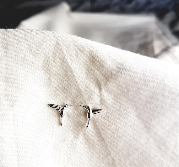 Silver hummingbird earrings - dainty hummingbird studs 925 sterling silver - gift for her - gift for women