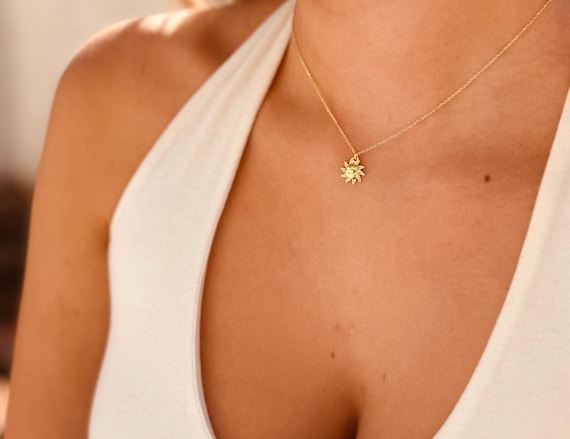 Necklace with small sun, 14K gold-plated necklace, birthday gift for women, gold necklace for women, dainty necklace, sun pendant