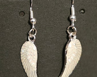 Weiße Engelsflügel Ohrringe