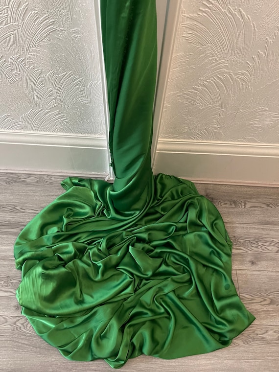 emerald green dress fabric 1m Charmeuse Smooth Satin Bright Emerald Green Colour Dress Fabric 58