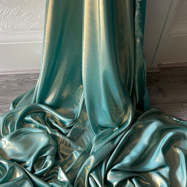 Tissu pour robe satiné vert menthe/or chatoyant de 1 m de large, 58 po.