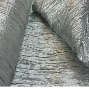 1m silver   crinkle pleated metalic  lame fabric 58&quot; wide