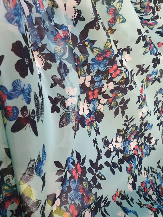 Tissu Mousseline Imprimé Papillon - Pour Robes, Jupes, Rideaux - Au Mètre - Polyester