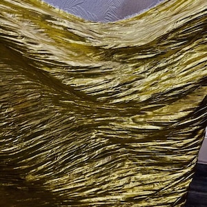 1m gold  crinkle pleated metalic  lame fabric 58&quot; wide