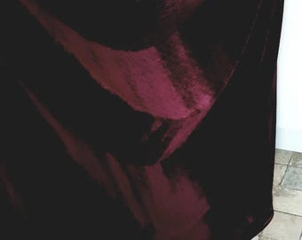 Tela elástica de terciopelo granate de 1 m y 58” de ancho