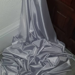 1m silver  colour  polyester silky deluxe  linning  fabric 58&quot; wide