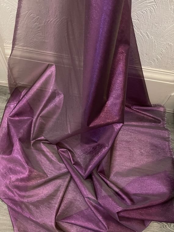 1m Metallischer Organza Stoff in lila