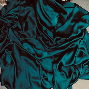 1m charmeuse silky smooth satin bright forest green colour dress fabric 58" wide