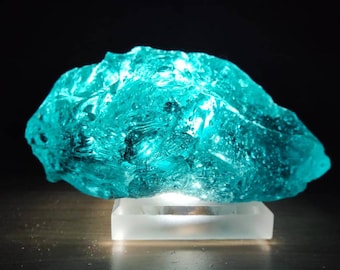 Blue Brain Andara Crystal Rough 2,4 kg include base and lamp