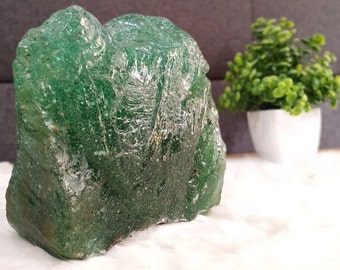 黄緑色のアンダラ火山クリスタルガラス原石 2.5kg - Etsy 日本