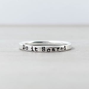 Anillo de agradecimiento Do it Scared, regalo de graduación para hija