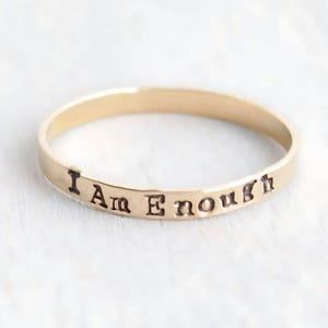Anillo de amor propio relleno de oro "Soy suficiente", sé amable con tu mente, regalo de aliento para la mejor amiga