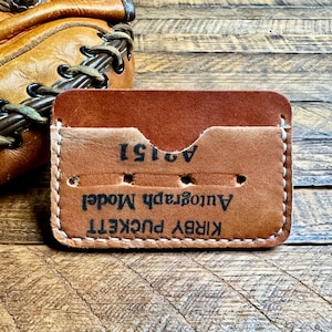 Cartera minimalista de cuero con forma de guante de Kirby Puckett - Regalos para él - Estuche para tarjetas - Minnesota Twins - Portatarjetas - Cuero Horween
