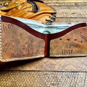 Cartera plegable de cuero con forma de guante de béisbol Harmon Killebrew - Cartera minimalista recuperada con forma de guante de béisbol - Minnesota Twins - Regalos para él