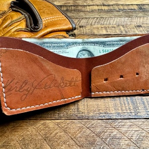 Cartera plegable de cuero con forma de guante de béisbol de Kirby Puckett - Cartera minimalista recuperada con forma de guante de béisbol - Minnesota Twins - Regalos para él