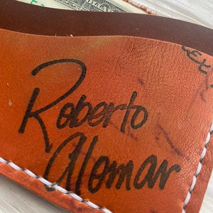 Cartera plegable de cuero con forma de guante de béisbol de Roberto Alomar - Cartera minimalista recuperada con forma de guante de béisbol - Toronto Blue Jays - Regalos para él