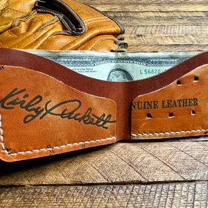 Cartera plegable de cuero con forma de guante de béisbol de Kirby Puckett - Cartera minimalista recuperada con forma de guante de béisbol - Minnesota Twins - Regalos para él