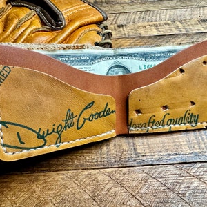 Cartera plegable de cuero con forma de guante de béisbol de Dwight Doc Gooden - Cartera minimalista recuperada con forma de guante de béisbol - New York Mets Yankees - Regalos para él