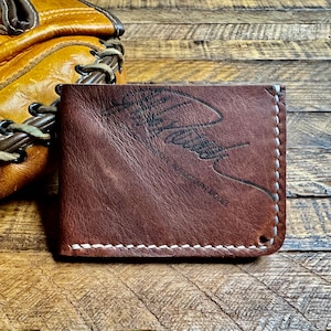 Cartera plegable de cuero con forma de guante de béisbol de Jorge Posada - Cartera minimalista recuperada con forma de guante de béisbol - Yankees - Regalos para él