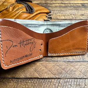 Cartera plegable de cuero con forma de guante de béisbol de Don Mattingly - Cartera minimalista recuperada con forma de guante de béisbol - Yankees - Regalos para él