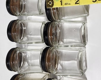 8 bocaux en verre avec couvercles en métal noir
