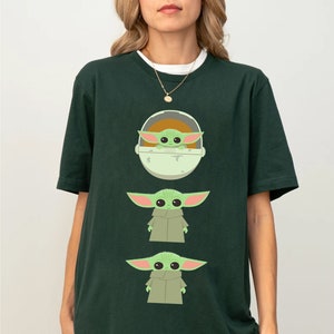 Star Wars Baby Yoda The Child Cartoon Poses Camiseta, Celebración de Star Wars, Galaxy's Edge, Día de Star Wars, Camiseta Walt Disney World Disneyland