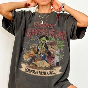 Camiseta del crucero pirata caribeño de la Isla del Tesoro de los Muppets, Kermit y Miss Piggy del crucero pirata caribeño, camiseta de The Muppets Show, viaje en crucero a WDW