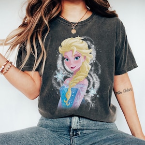 Camiseta con estampado de copos de nieve de Elsa de Frozen de Disney, camiseta de la princesa Elsa, camisetas familiares navideñas a juego de Disneyland, camiseta del equipo navideño