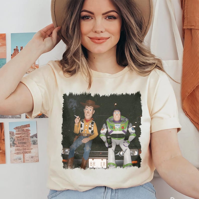 Disney Pixar Toy Story Woody en Buzz Lightyear grappig meme-T-shirt, T-shirt Toy Story 5, Toy Story Land Walt Disney World Resort, Toy Story Land afbeelding 3