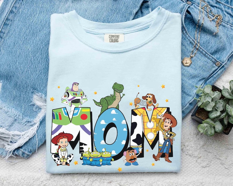 Camiseta personalizada com nome da Toy Story, camiseta personalizada da Disney Pixar Toy Story com Buzz, Woody e Jessie Rex, camiseta para pais e mães, camiseta infantil personalizada com nome. imagem 3