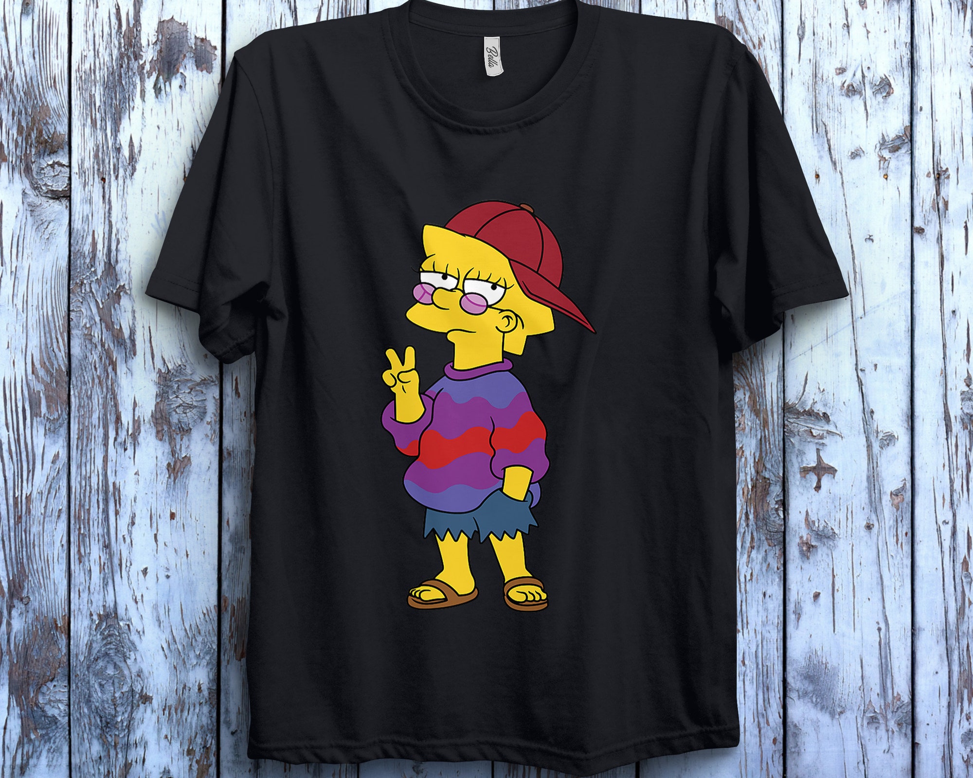 Discover Lisa Simpson Cute Pose The Simpsons Family Vintage Graphic Unisex Gift T-Shirt Shirt Gift For Men Women Hoodie Sweatshirt Kid T-Shirt