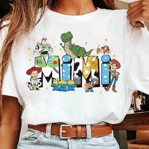 Camiseta personalizada com nome da Toy Story, camiseta personalizada da Disney Pixar Toy Story com Buzz, Woody e Jessie Rex, camiseta para pais e mães, camiseta infantil personalizada com nome. imagem 5