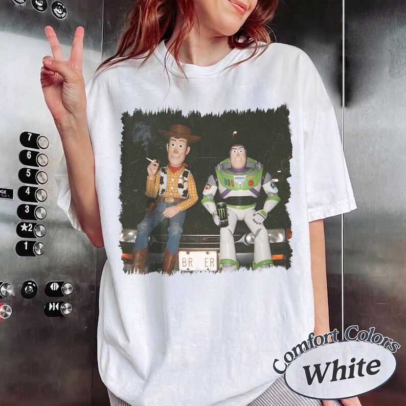 Disney Pixar Toy Story Woody en Buzz Lightyear grappig meme-T-shirt, T-shirt Toy Story 5, Toy Story Land Walt Disney World Resort, Toy Story Land afbeelding 2
