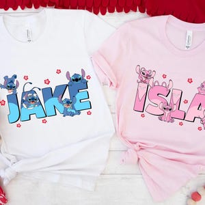 Camiseta personalizada de Stitch y Ángel, camiseta a juego personalizada de Lilo y Stitch de Disney, camiseta infantil con nombre, camiseta personalizada para niño, vacaciones en Epcot imagen 1
