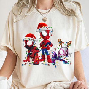 Marvel Spidey och hans fantastiska vänner julbelysningströja, Spin och Ghost-Spider Marvel jultröja, Spiderman familjematchande tröja bild 3