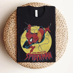 マーベル アメイジング・スパイダーマン ヴィンテージ ジャンプロゴ シャツ、ディズニーランド ファミリーお揃いシャツ、マーベルコミックシャツ、WDW エプコット テーマパーク シャツ 画像 2
