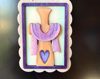 Hand-Painted Jesus Magnet: Crafted Wooden Religious Decor