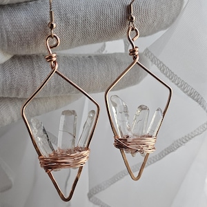 Quartz Crystal Wire Wrapped Earrings, Hammered Copper Jewelry, Bold statement Earrings, Spiritual Jewelry Gift