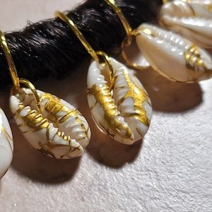 Cowrie shell hair rings 2025
