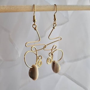 Abstract Spiral Cowrie Shell Copper Earrings, Wire Wrapped Dangle Earrings, Copper Jewelry, Afrocentric Earrings
