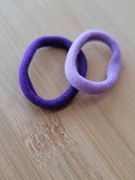 20 Haargummis Als Armbänder – Boho-Style Für Damen & Männer, Schonend Für Langes Haar (4 Stile, 10 Farben)