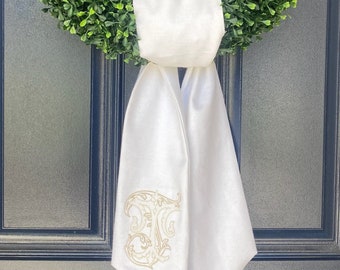 Wreath Sash, Boxwood Wreath Embroidered Sash, Embroidery Sash, Door Hanger, Personalized Wreath Sash, Housewarming Gift, House Decor, Bridal