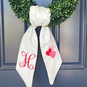 Wreath Sash, Boxwood Wreath Embroidered Sash, Embroidery Sash, Door Hanger, Personalized Wreath Sash, Housewarming Gift, Home Decor, Bridal,