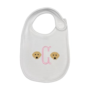 Babero para bebé con inicial bordada y cachorros, babero bordado para bebé, regalo de babero para bebé, accesorios para bebé, regalo para baby shower, cachorro bordado